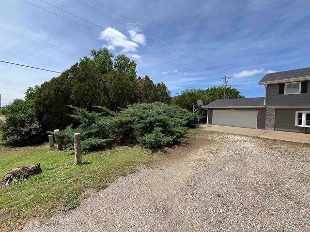5845 N Leisure Road, Salina, KS 67401
