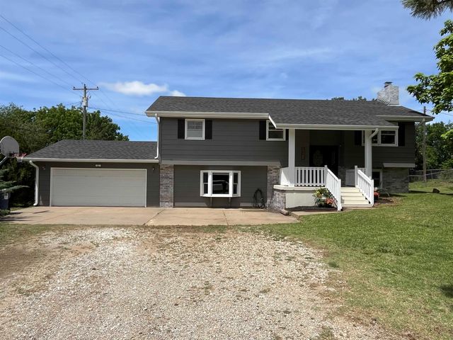5845 N Leisure Road, Salina, KS 67401