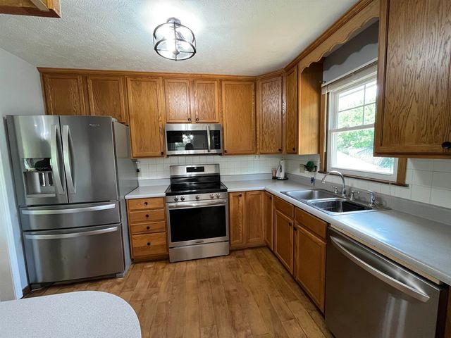 5845 N Leisure Road, Salina, KS 67401