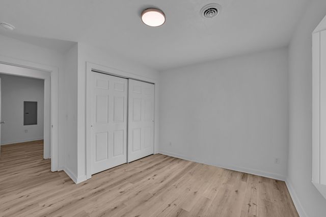 813 Curtis St, Paris, TN 38242