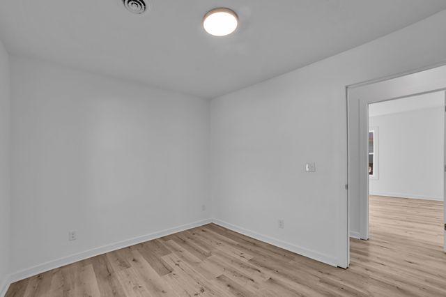 813 Curtis St, Paris, TN 38242