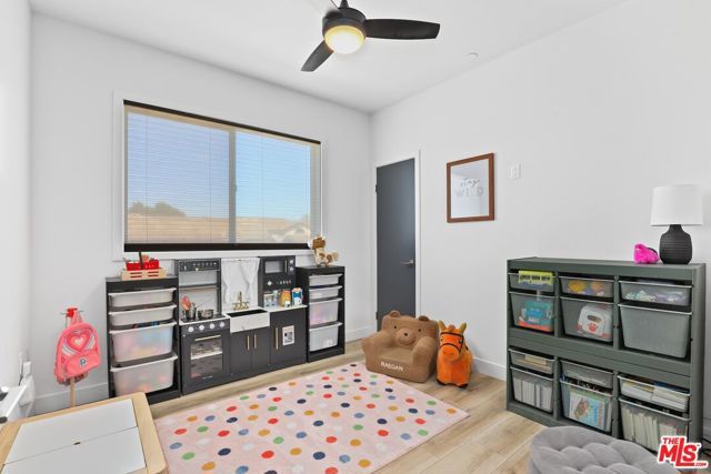 14665 W Sara Lane, Los Angeles, CA 91402