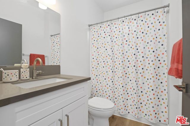 14665 W Sara Lane, Los Angeles, CA 91402