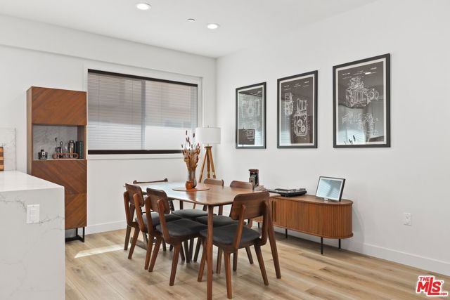 14665 W Sara Lane, Los Angeles, CA 91402