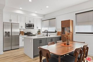 14665 W Sara Lane, Los Angeles, CA 91402