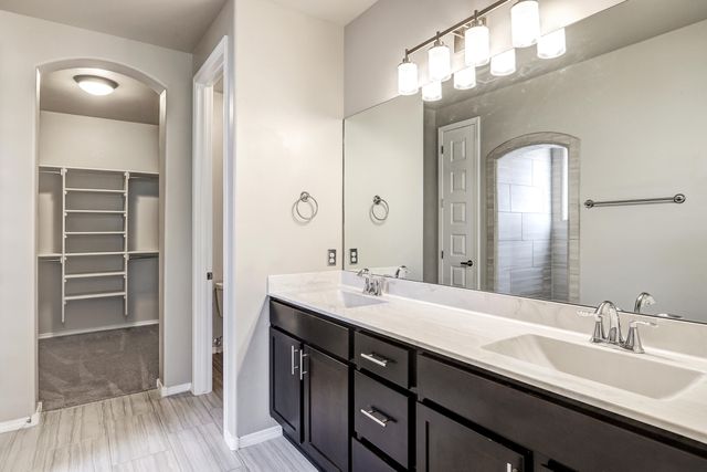 6305 Kestrel Drive NE, Rio Rancho, NM 87144