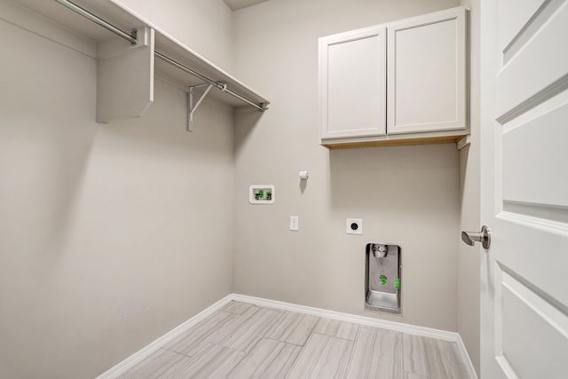 6305 Kestrel Drive NE, Rio Rancho, NM 87144