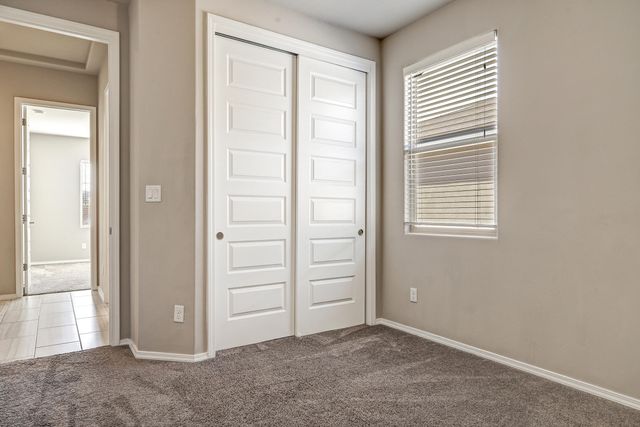 6305 Kestrel Drive NE, Rio Rancho, NM 87144