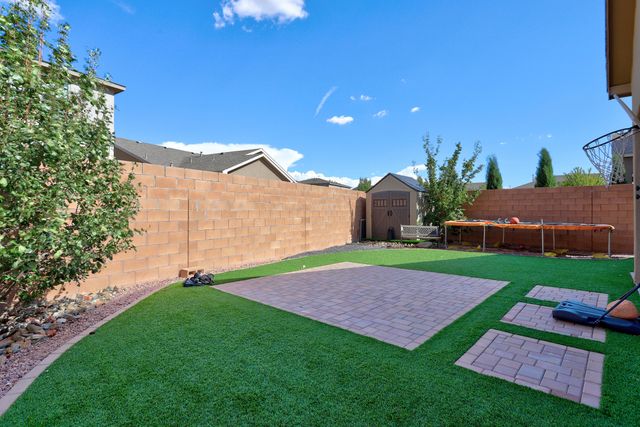 6305 Kestrel Drive NE, Rio Rancho, NM 87144