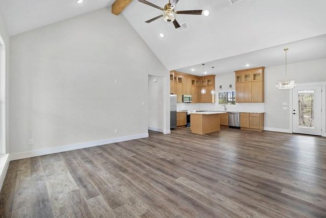 139 Bonfire Bend, Livingston, TX 77351