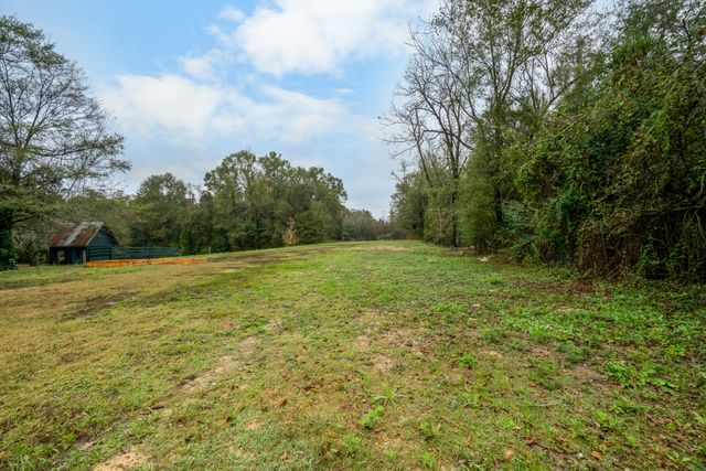 1429 W 7th St., Hattiesburg, MS 39401