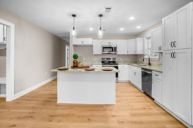 1429 W 7th St., Hattiesburg, MS 39401