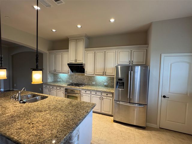 6464 Naples Drive, Irving, TX 75039