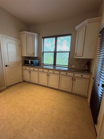 6464 Naples Drive, Irving, TX 75039