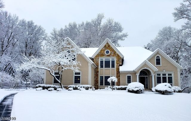 10 Wolford Ct, Watchung Boro, NJ 07069