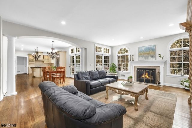 10 Wolford Ct, Watchung Boro, NJ 07069