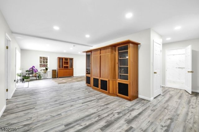 10 Wolford Ct, Watchung Boro, NJ 07069