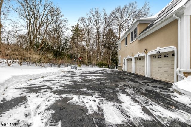 10 Wolford Ct, Watchung Boro, NJ 07069