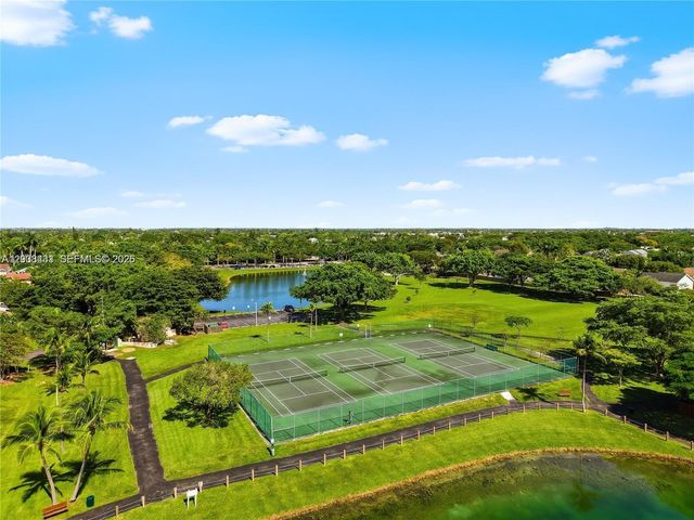 21808 SW 99th Ave, Cutler Bay, FL 33190