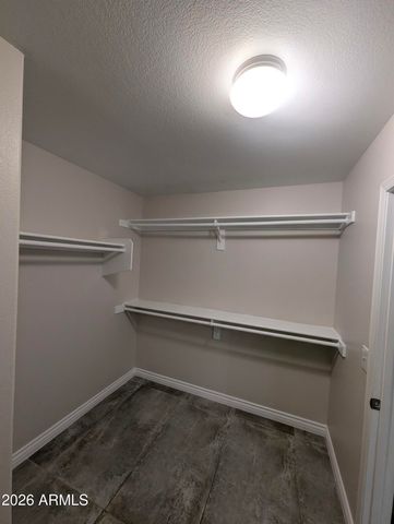 1094 W HEATHER Avenue, Gilbert, AZ 85233
