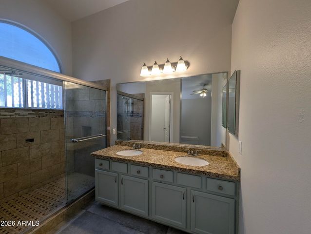 1094 W HEATHER Avenue, Gilbert, AZ 85233