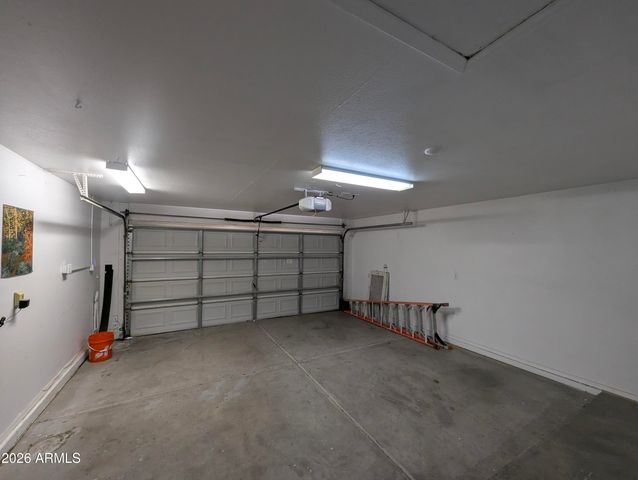 1094 W HEATHER Avenue, Gilbert, AZ 85233
