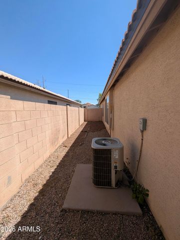 1094 W HEATHER Avenue, Gilbert, AZ 85233