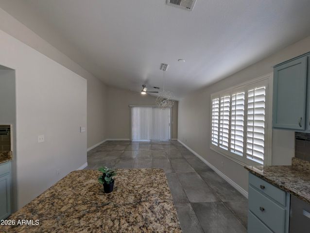 1094 W HEATHER Avenue, Gilbert, AZ 85233