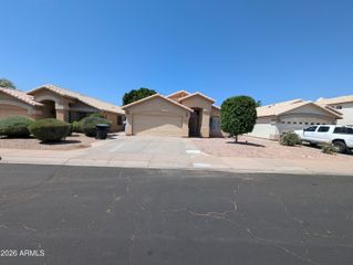 1094 W HEATHER Avenue, Gilbert, AZ 85233