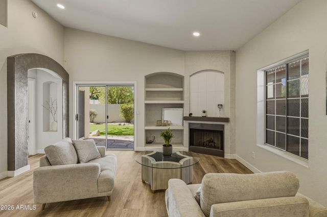2907 E NISBET Court, Phoenix, AZ 85032