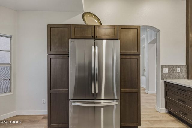 2907 E NISBET Court, Phoenix, AZ 85032