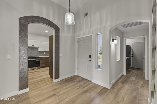 2907 E NISBET Court, Phoenix, AZ 85032
