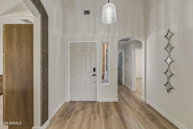 2907 E NISBET Court, Phoenix, AZ 85032