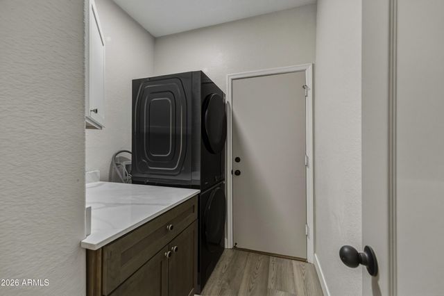 2907 E NISBET Court, Phoenix, AZ 85032