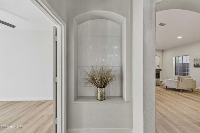 2907 E NISBET Court, Phoenix, AZ 85032
