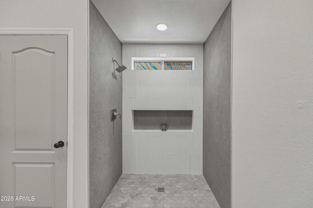 2907 E NISBET Court, Phoenix, AZ 85032