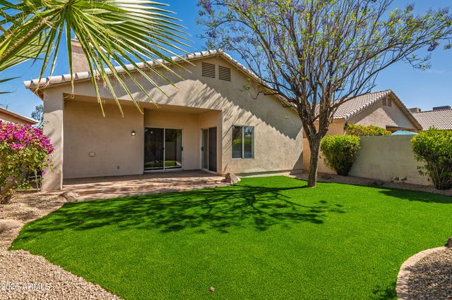 2907 E NISBET Court, Phoenix, AZ 85032