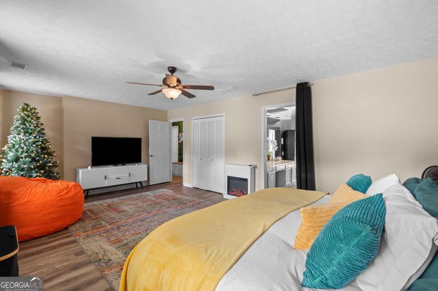 120 Creekwood Trail, Fayetteville, GA 30214