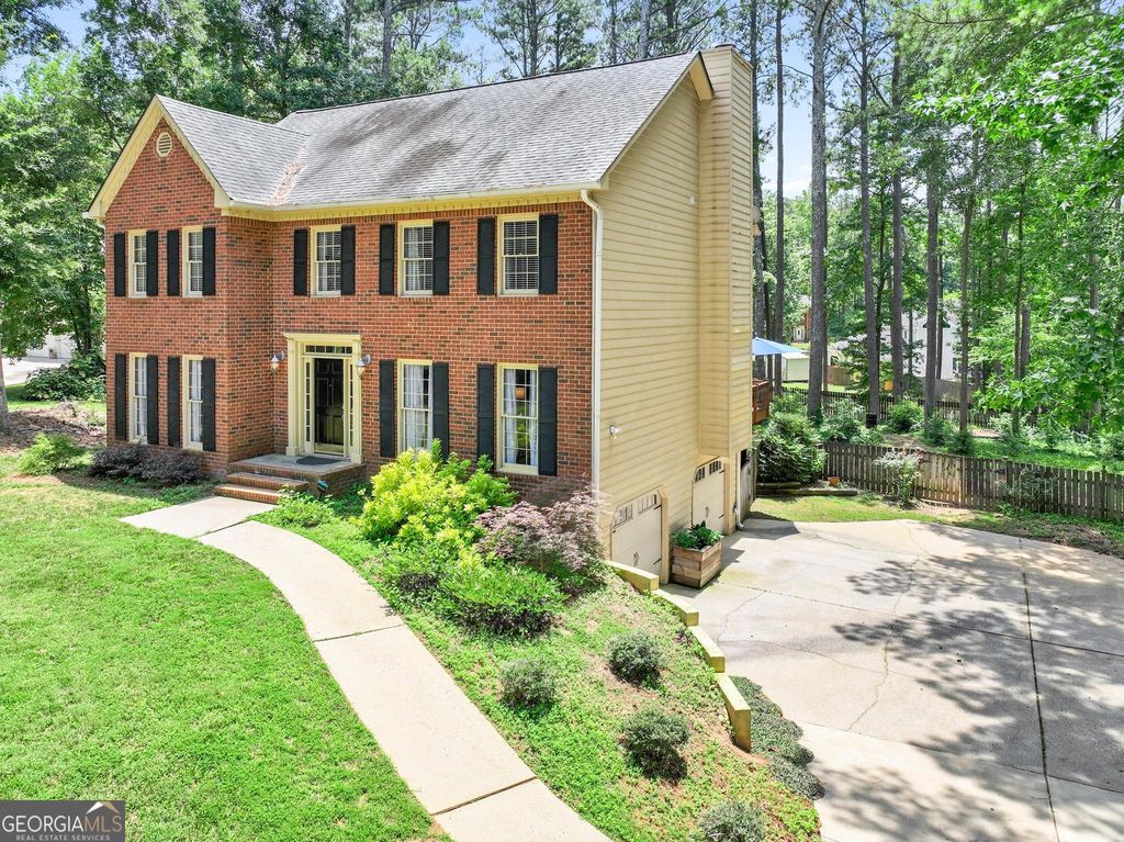 120 Creekwood Trail, Fayetteville, GA 30214