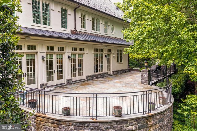 4910 LITTLE FALLS RD, Arlington, VA 22207
