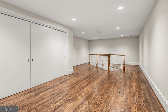 4910 LITTLE FALLS RD, Arlington, VA 22207