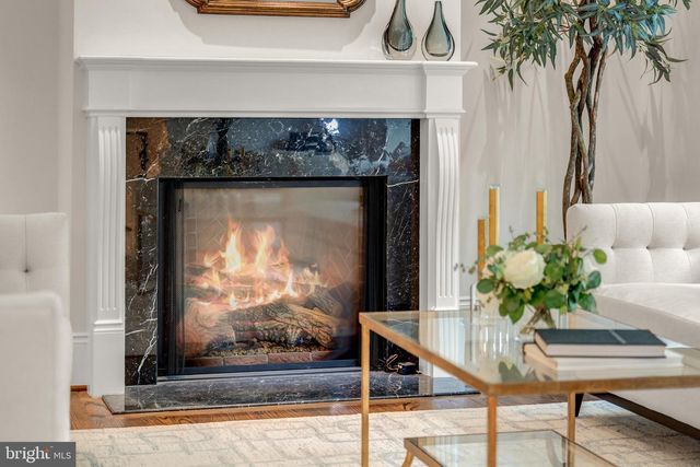 4910 LITTLE FALLS RD, Arlington, VA 22207