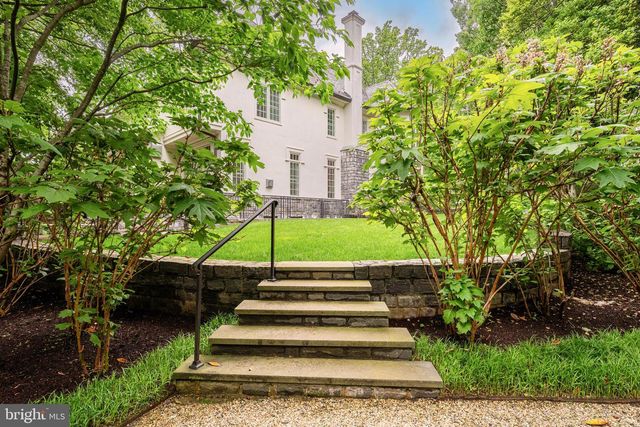 4910 LITTLE FALLS RD, Arlington, VA 22207