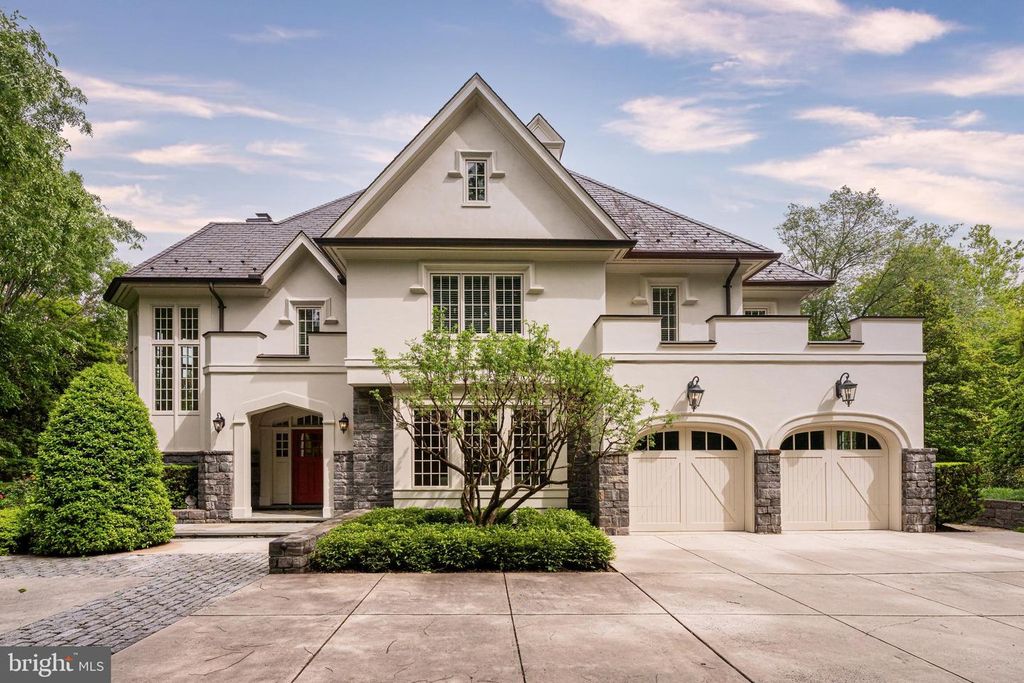 4910 LITTLE FALLS RD, Arlington, VA 22207
