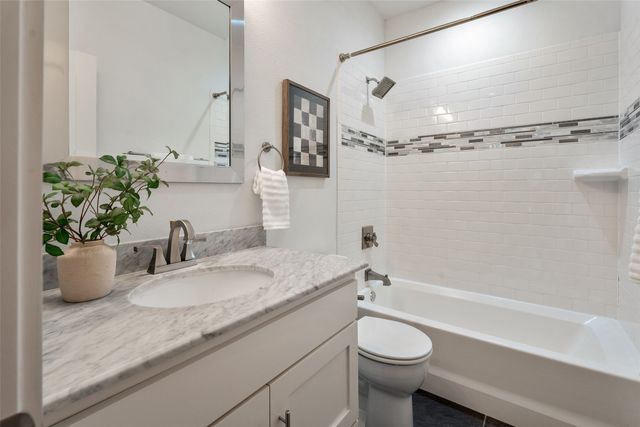 5703 Mercedes Avenue, Dallas, TX 75206