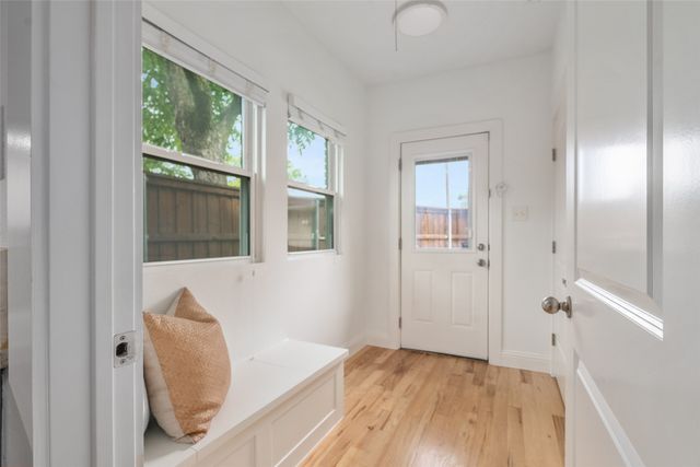 5703 Mercedes Avenue, Dallas, TX 75206
