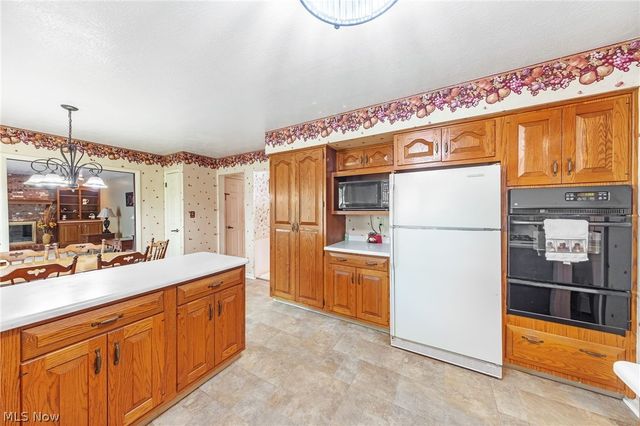 25924 Melibee Drive, Westlake, OH 44145