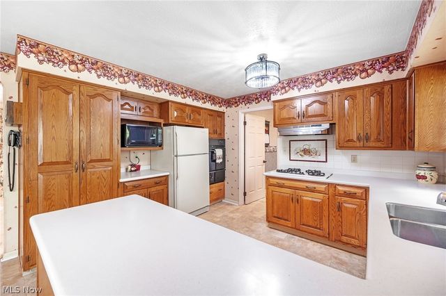 25924 Melibee Drive, Westlake, OH 44145