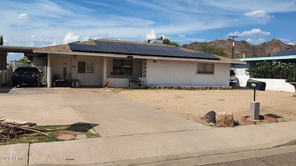1438 E HATCHER Road, Phoenix, AZ 85020