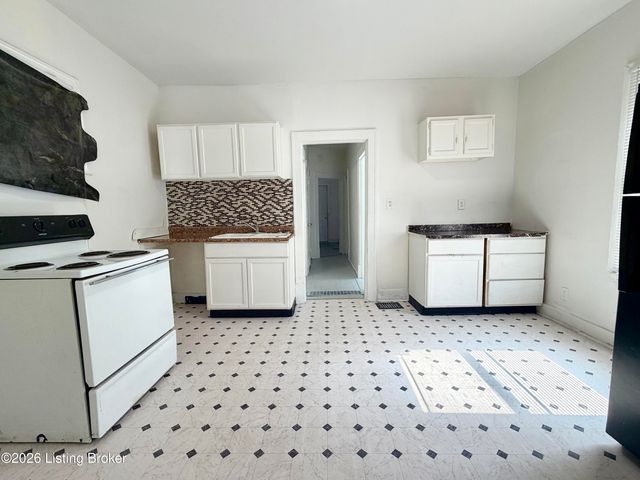 2123 Dumesnil St, Louisville, KY 40210